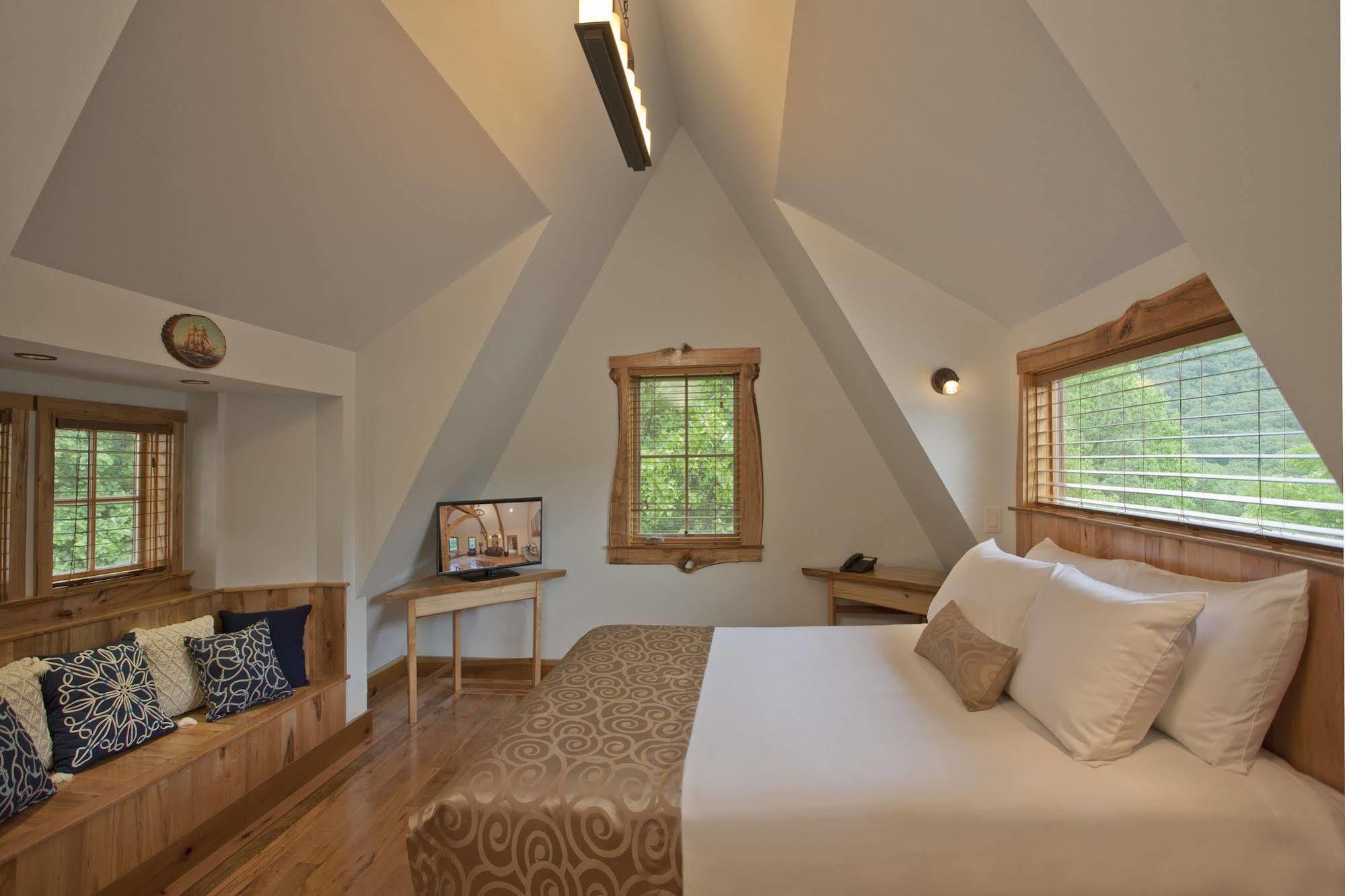 Fenton Inn Nellysford Εξωτερικό φωτογραφία